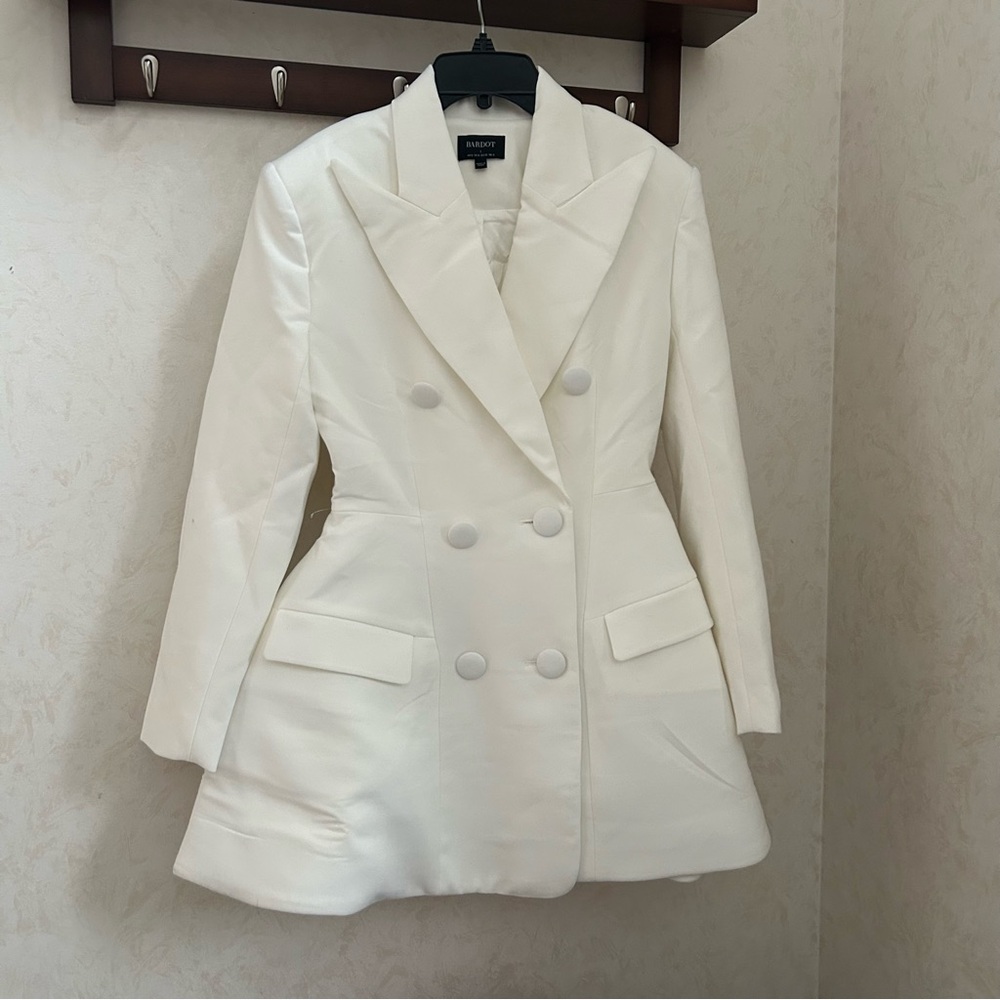 Bardot Janna Hourglass Double Breasted Blazer Mini Dress in White Size 4 - Picture 8 of 12